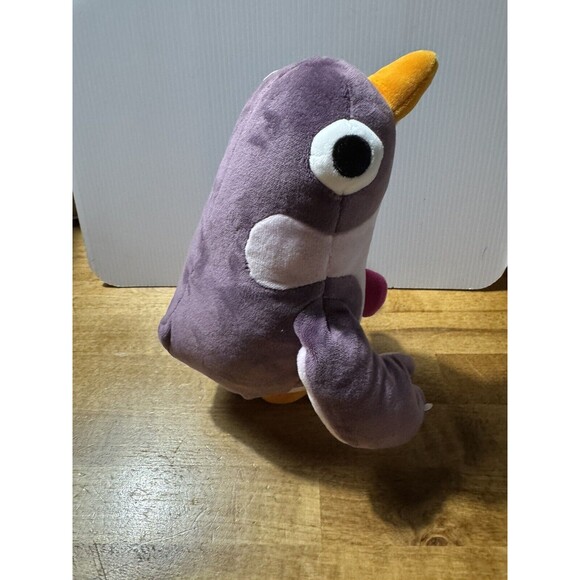 Fall Guys Preppy Penguin Ultimate Knockout Plush (C) - Picture 4 of 4